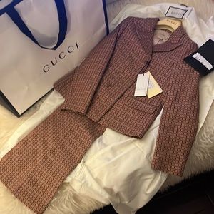 🔥🔥BNWT Mini Me GUCCI Suit in Brown and Antique Pink Monogram Girls Size 10💎